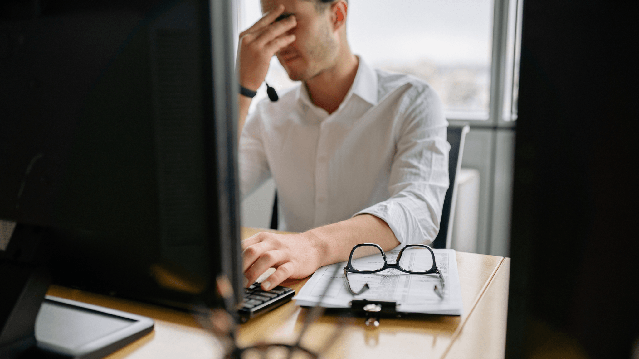 Illustasjon av utbrent på jobb