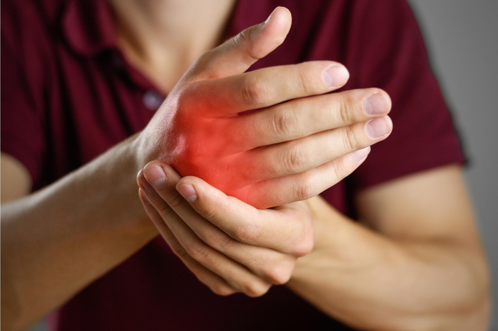 How to Use Red Light Therapy for Arthritis Pain Relief